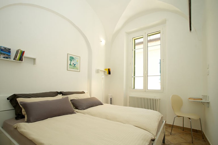 Navone10